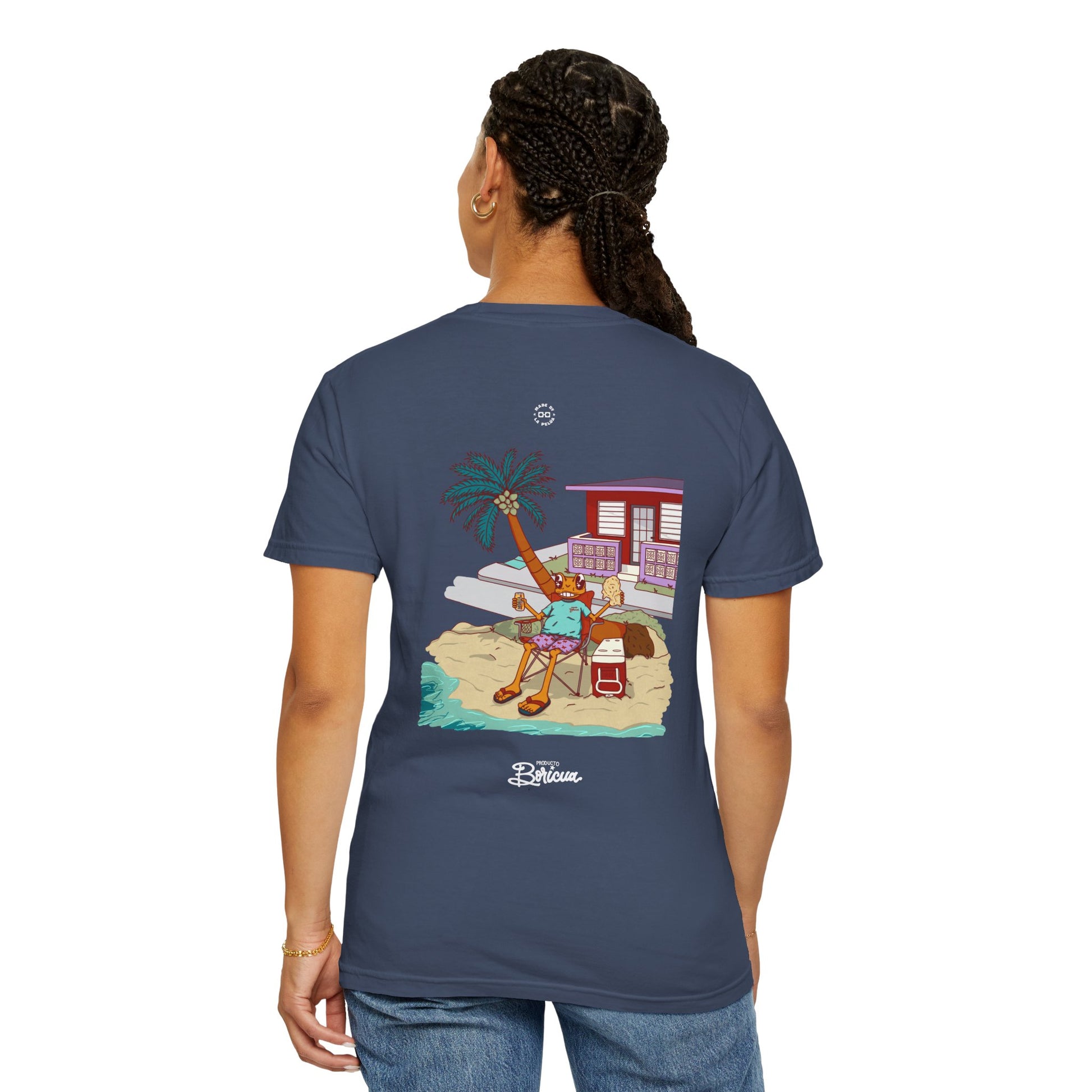 Concho en la playa en PR - Boricua T-Shirt