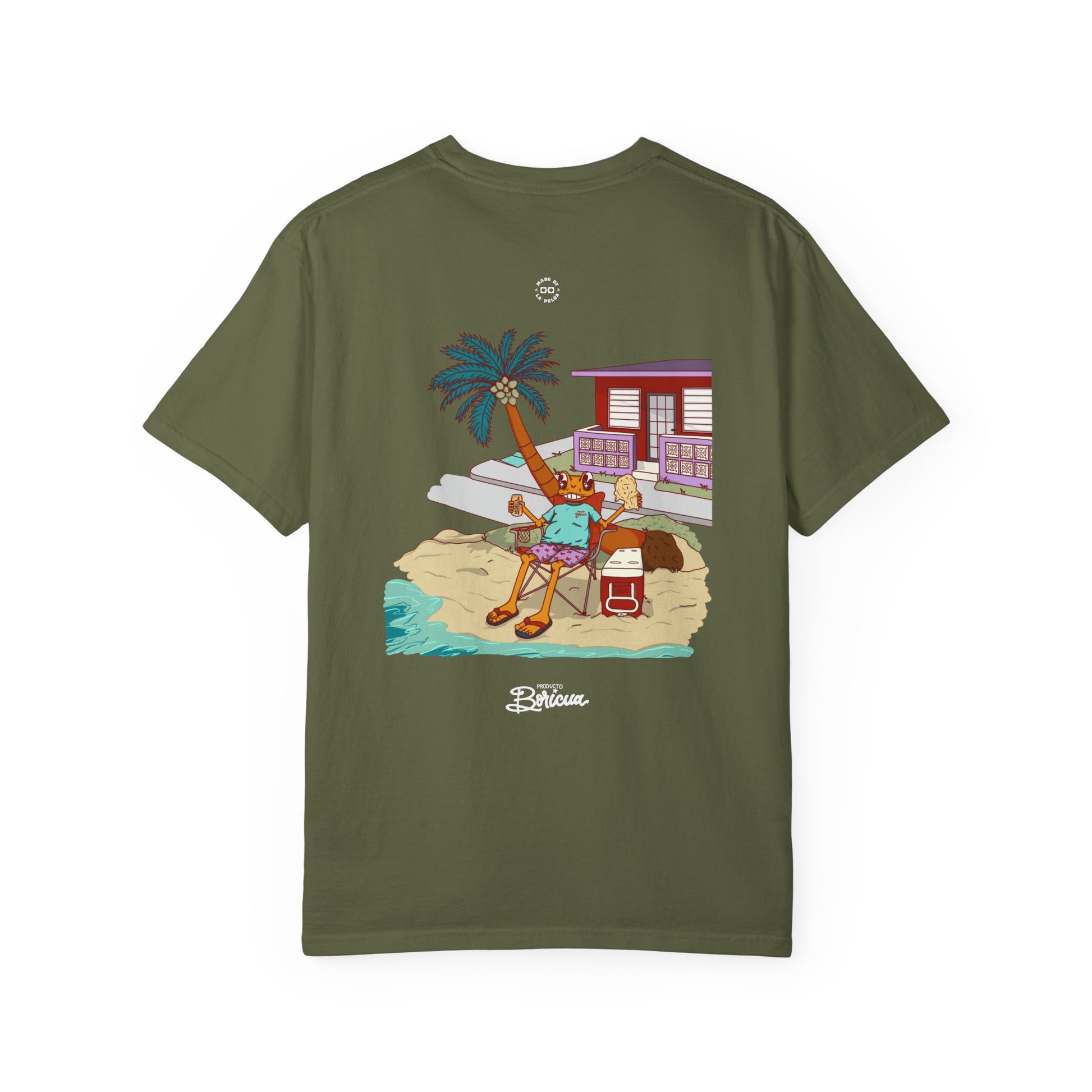 Concho en la playa en PR - Bandera Puerto Rico T-Shirt
