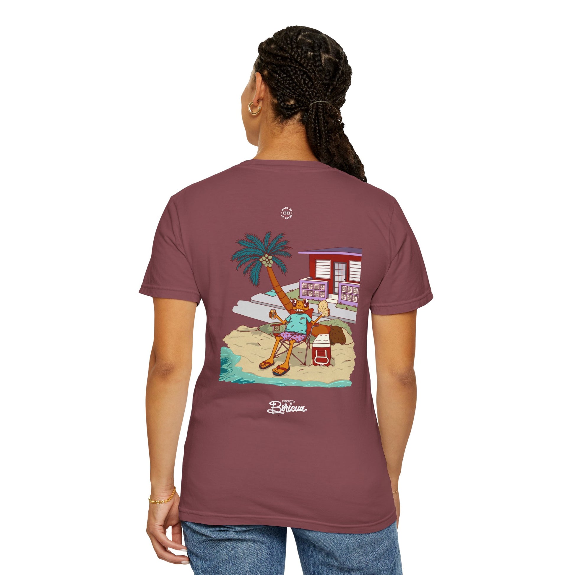 Concho en la playa en PR - Bandera Puerto Rico T-Shirt