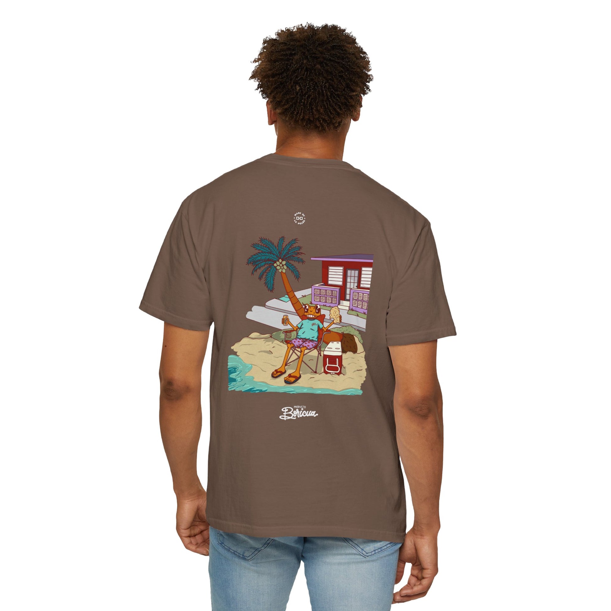 Concho en la playa en PR - Boricua T-Shirt